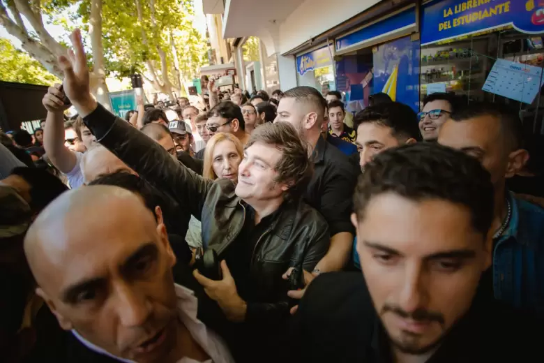 Milei causó furor en su recorrida por San Juan