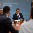 Dos trenes de frente para el Plan Llegar de Massa