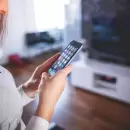 Seis de cada diez transferencias se realizan a través de teléfono celular, según BCRA