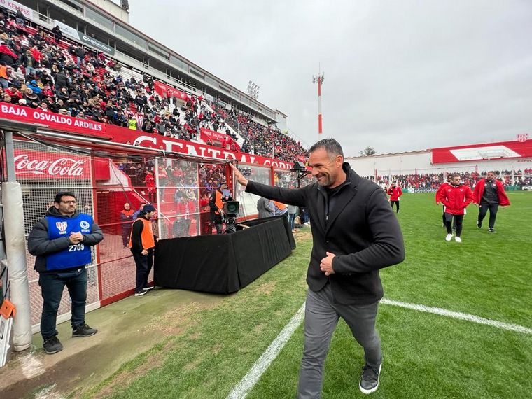 Diego Dabove sorprendido por las banderas en el Monumental: "No es tan grave la situación" | Canal Showsport