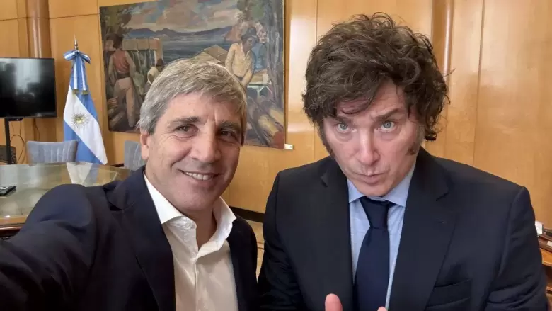 Luis Caputo y Javier Milei