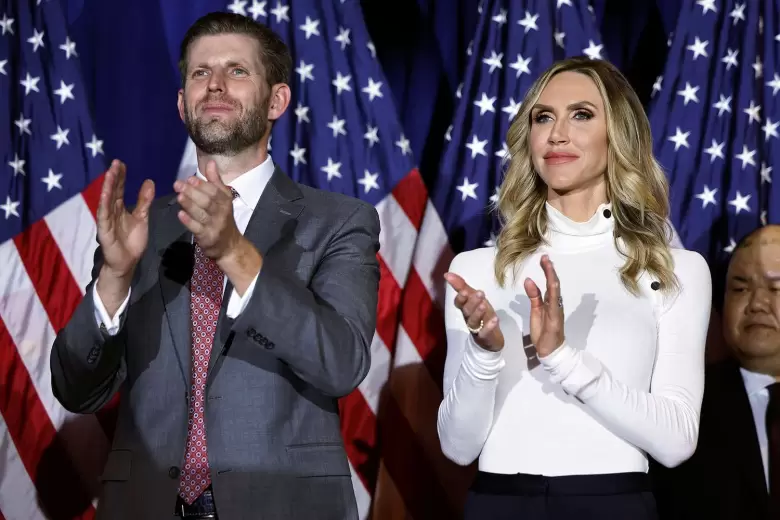 Lara Lea Trump, con su esposo Eric.