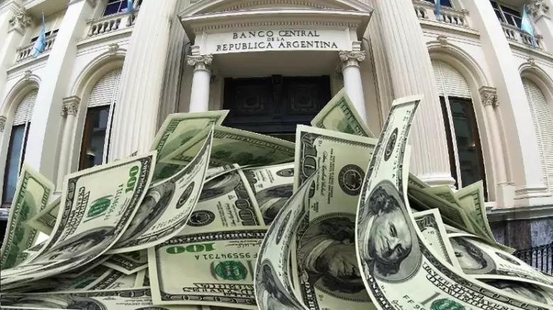 Hay-dolares-hasta-las-elecciones