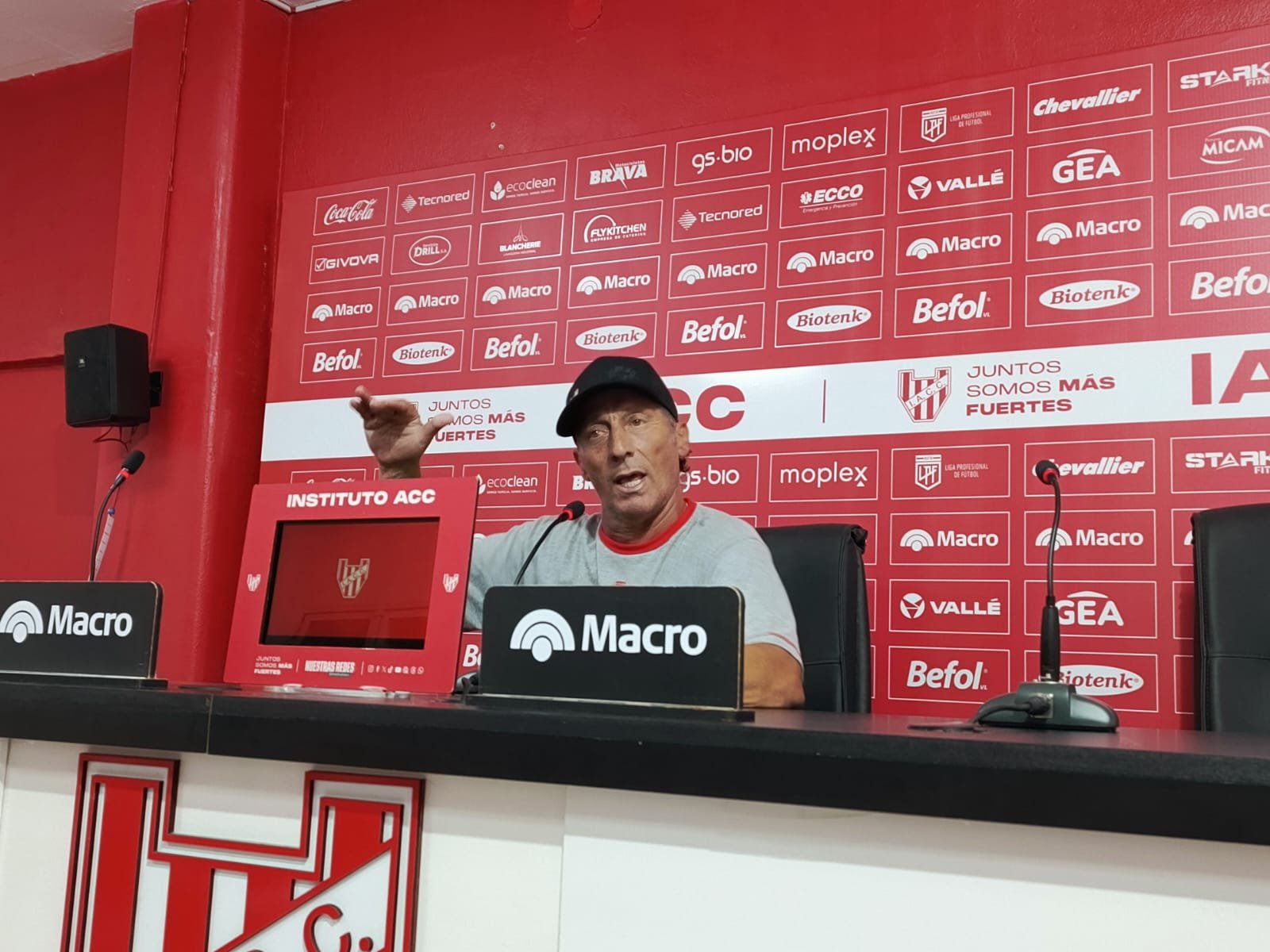 Pedro Troglio tras la victoria: "La ilusión es clasificarse a una copa" | Canal Showsport