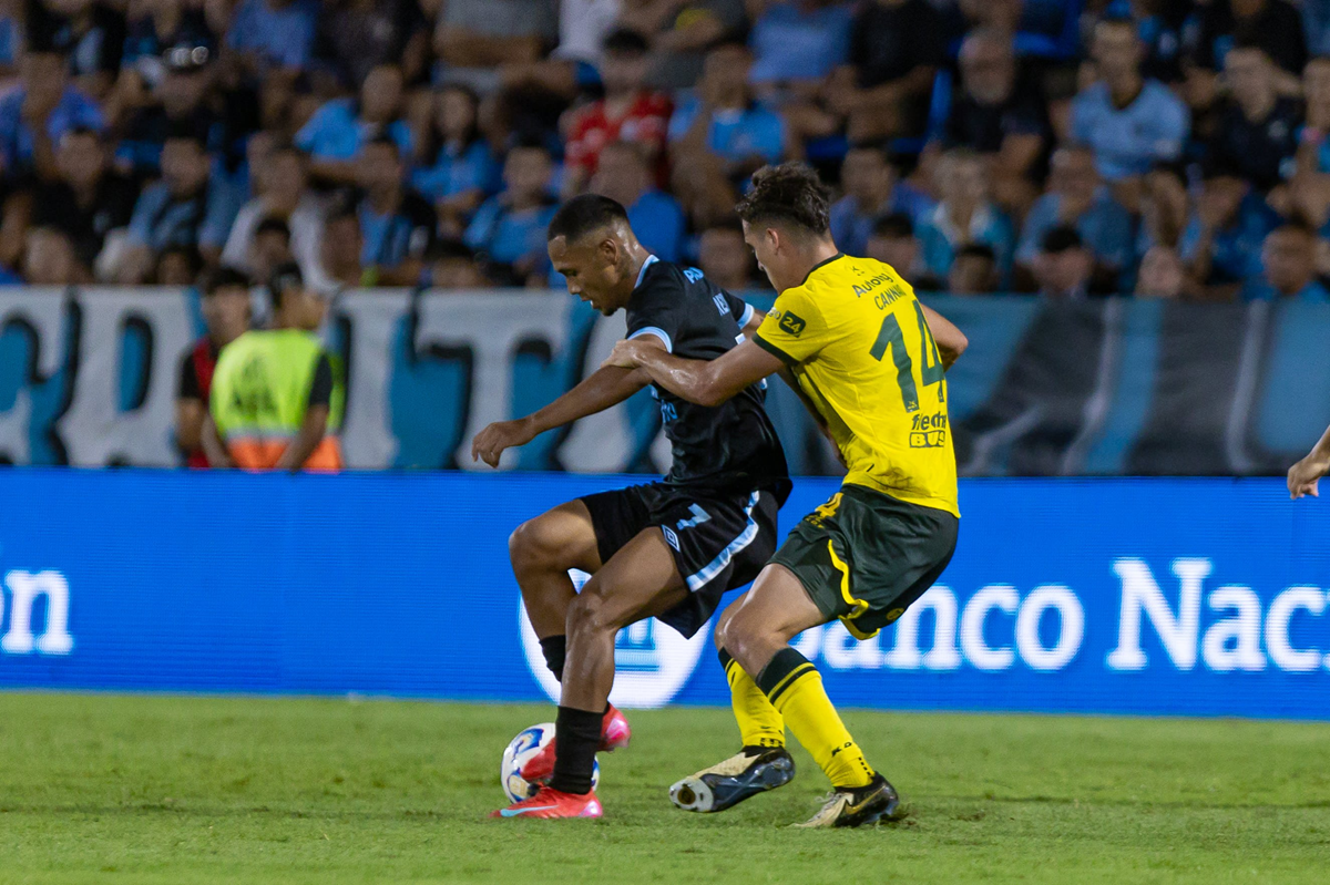 Respira Belgrano: se impuso 2-0 ante Defensa y Justicia, con doblete de "Uvita" | Canal Showsport