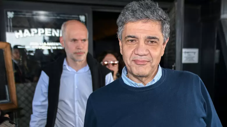 Jorge Macri y, al fondo, Horacio Rodríguez Larreta