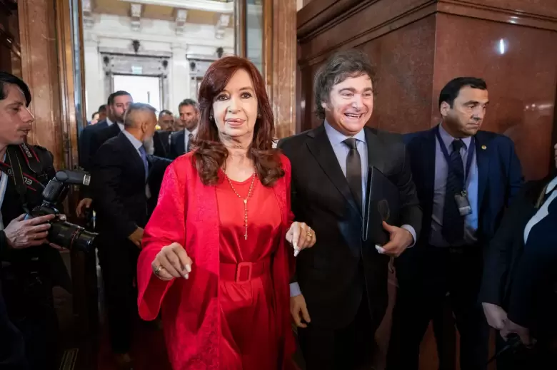 La exmandataria, Cristina Fernández ; y el actual, Javier Milei.