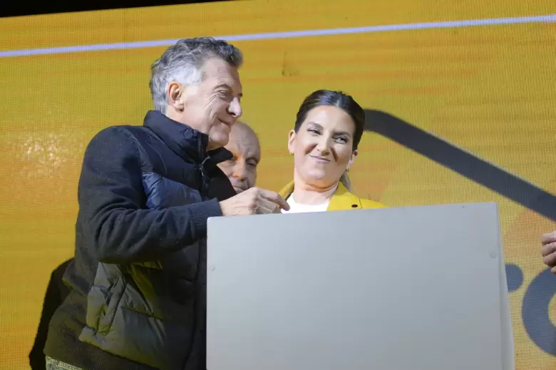 Mauricio Macri y Silvia Lospennato