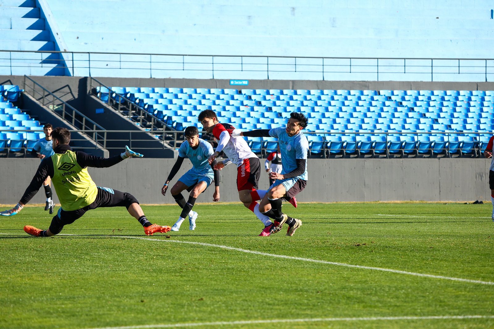 Lluvia de goles en Alberdi: finalizaron los dos amistosos de pretemporada | Canal Showsport