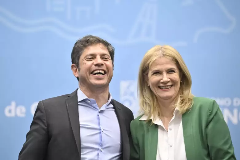 Axel Kicillof y Verónica Magario encabezaron una conferencia de prensa en Casa de Gobierno.