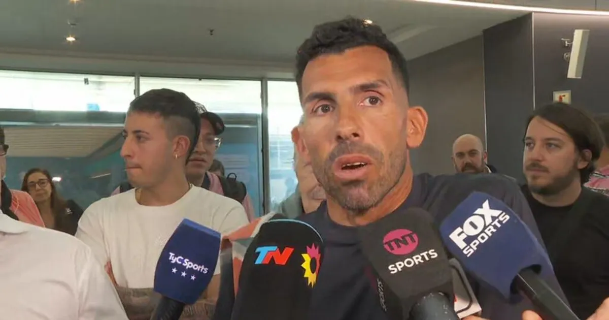 Ya está en Córdoba: Tévez se bajó del avión y fue directo al CARD | Canal Showsport