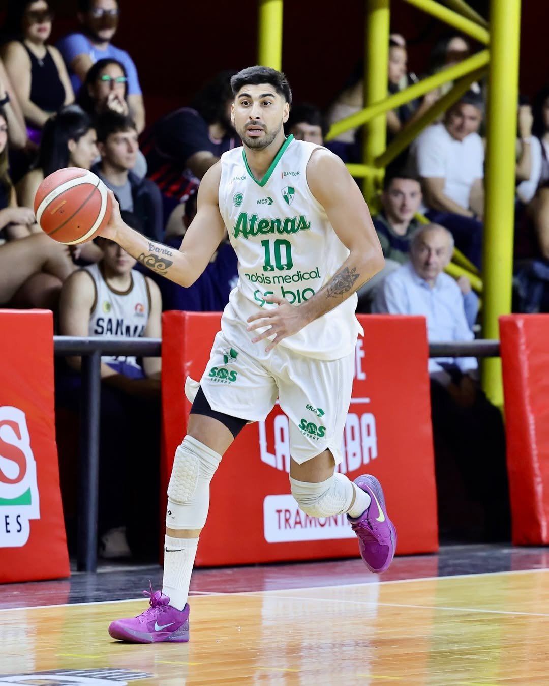 Debut con pie izquierdo: Atenas cayó 76-49 frente a San Martín de Corrientes. | Canal Showsport