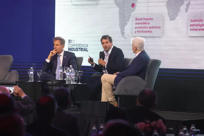 Conferencia UIA: Caputo pidió no agrandarse y Rocca reclamó una política industrial