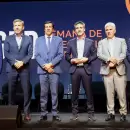 Mientras los gobernadores hacen fila, el Congreso se tiñe de violeta