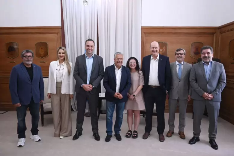 Adorni encabezó la reunión del Consejo de Mayo