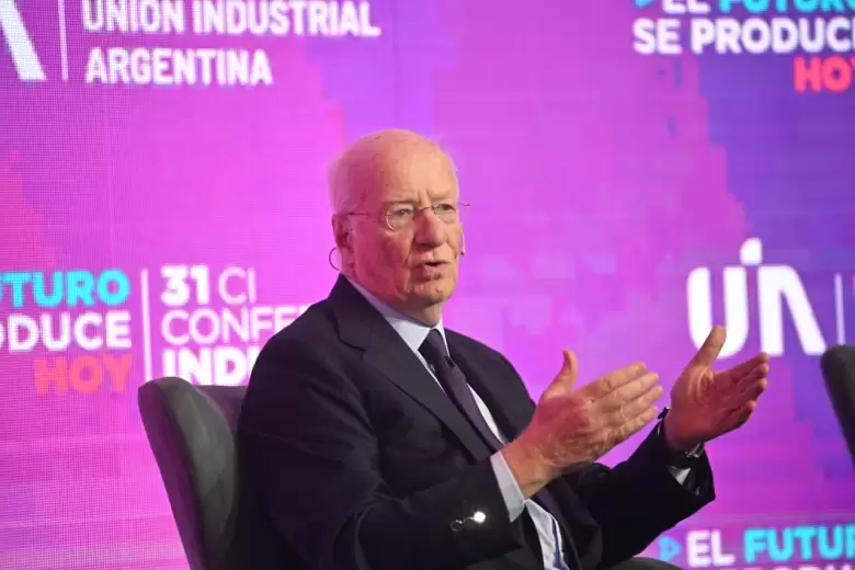 Conferencia UIA: Caputo pidió no agrandarse y Rocca reclamó una política industrial