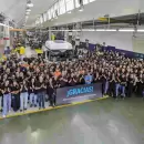 Mercedes-Benz ya no fabrica más camiones en La Matanza, se muda a Zárate