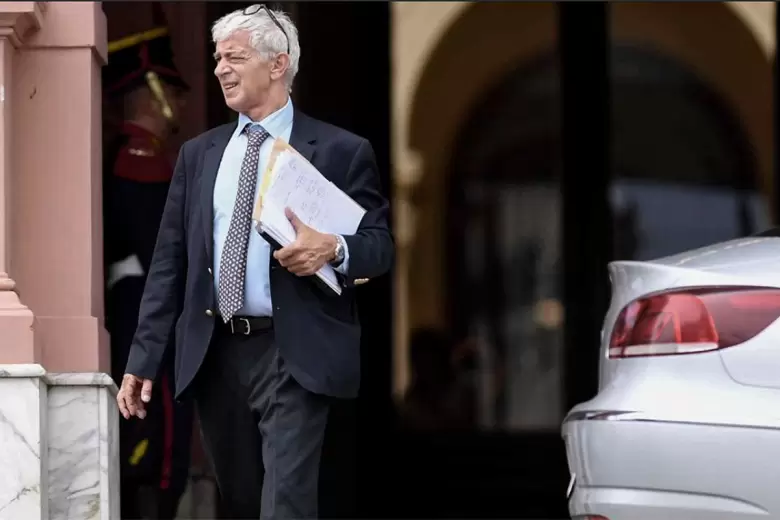 El propio Cúneo Libarona anunció la medida en su cuenta de X.