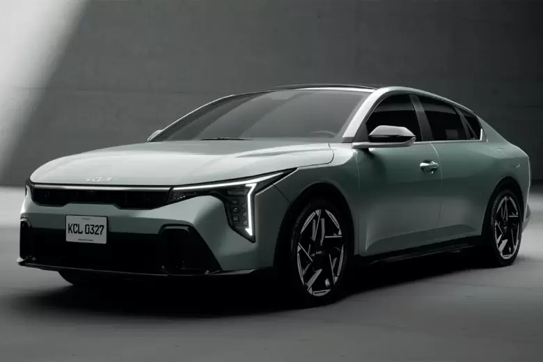 El Kia K4 se lanzará en marzo en versión sedán y meses después llegara la variante hatch.