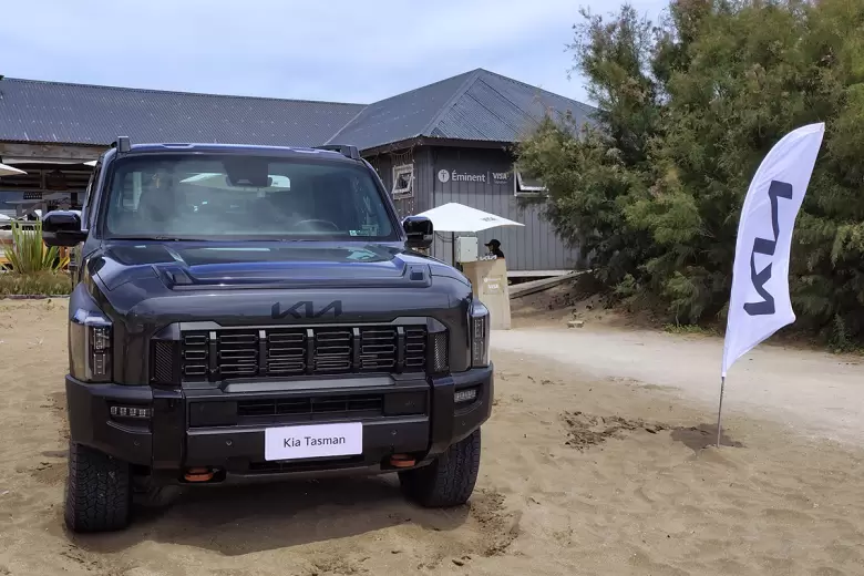 "Estamos en presencia de un producto que es distinto", dice Budman sobre la Kia Tasman.