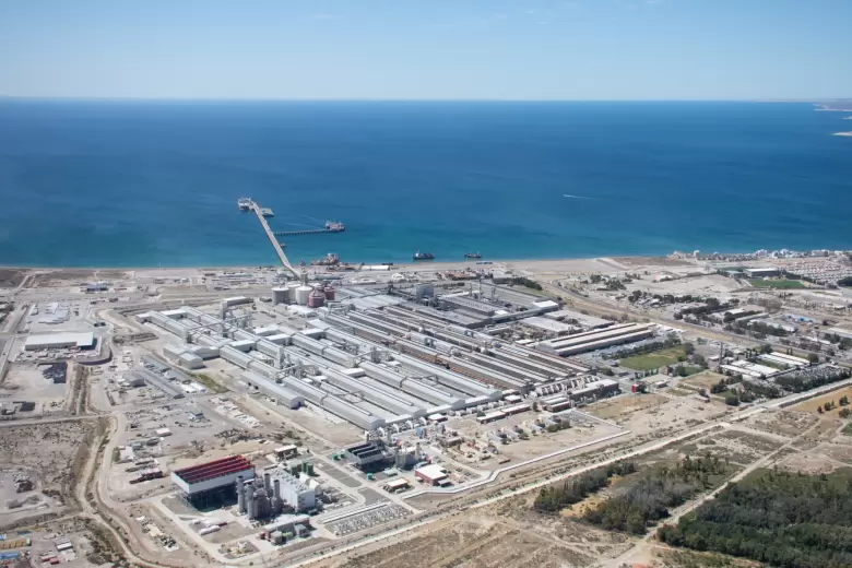 aluar 50 anos 01- planta de division primario, ubicada en la ciudad de puerto madryn (provincia del chubut).