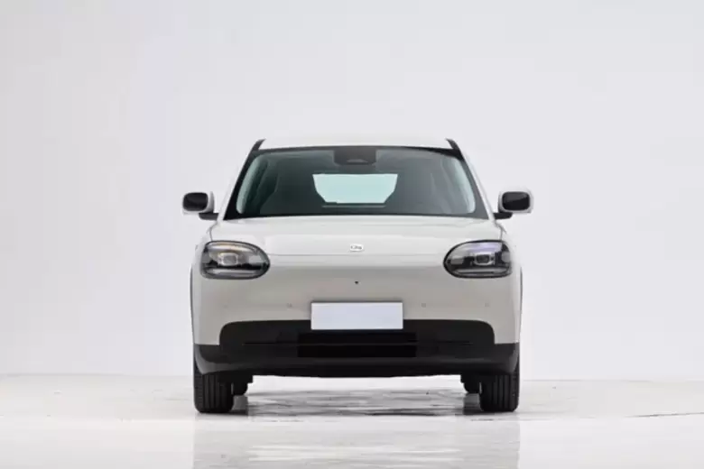 El QQ sólo conserva el nombre de aquél city car low cost que se vendió en Argentina.