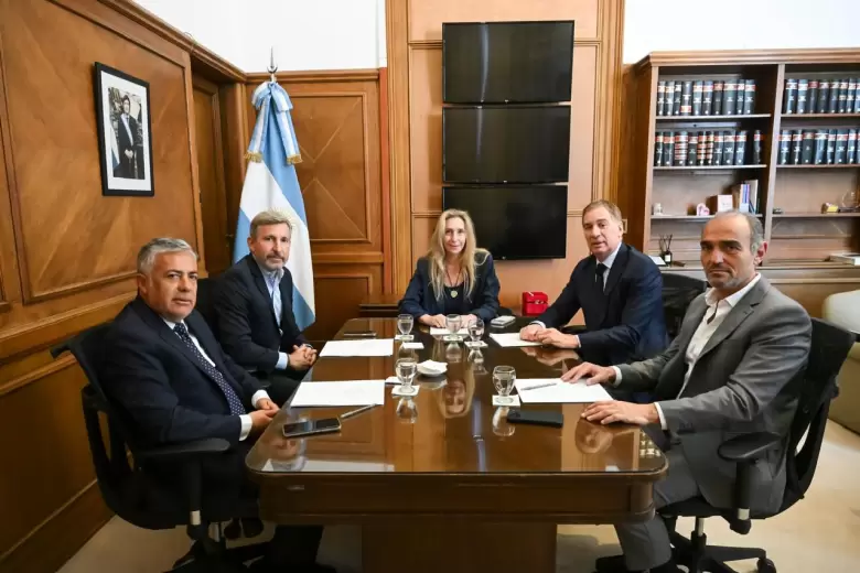 Reunión de Karina Milei, Lule Menem y Diego Santilli con los gobernadores Cornejo y Frigerio