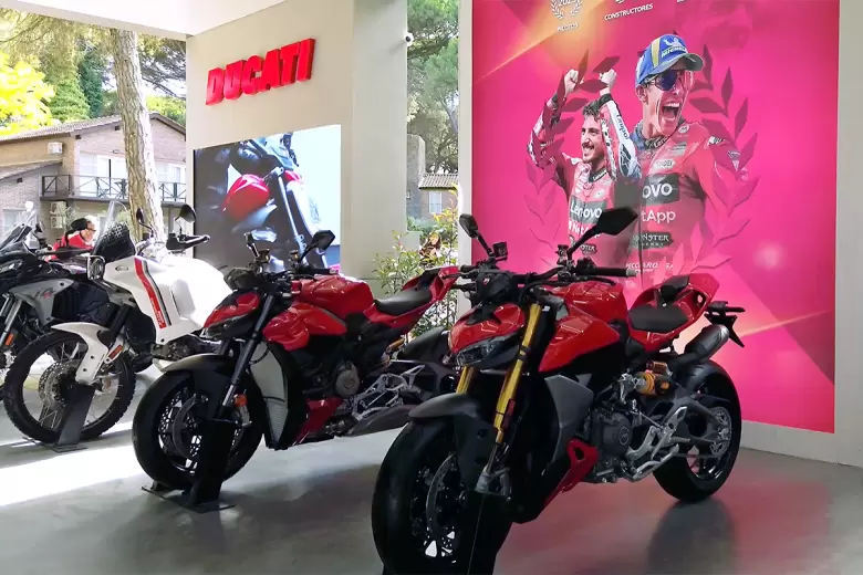Ducati aplicó rebajas en 17 modelos de su porfolio.