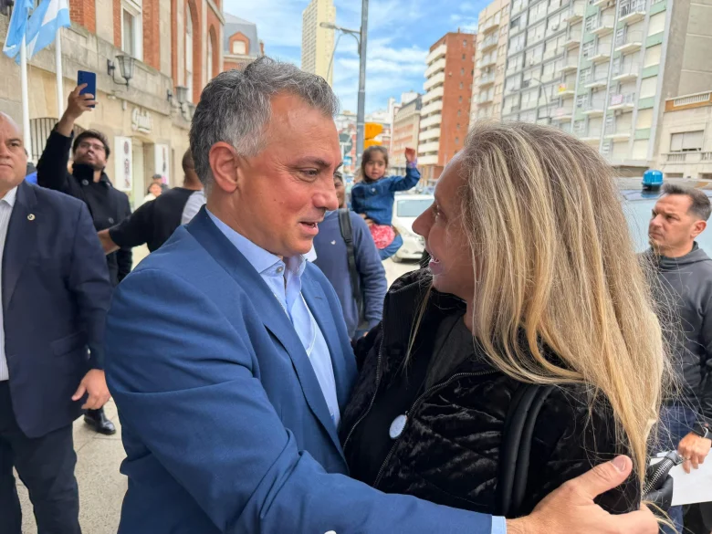 Sebastián Pareja y Karina Milei en Mar del Plata, en noviembre 2025 - Pareja