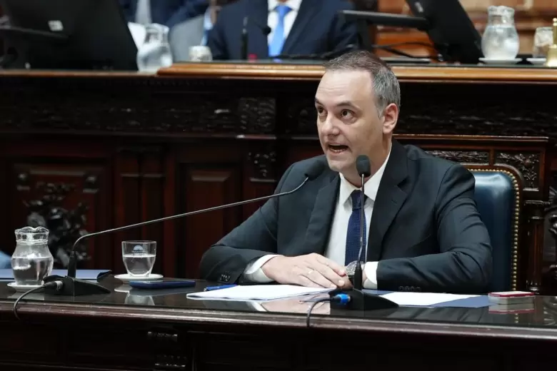 Manuel Adorni durante su presentación de informe en Diputados - Presidencia