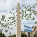 Sigue la sacudida: el dólar sube y la Bolsa porteña fue la peor de todas