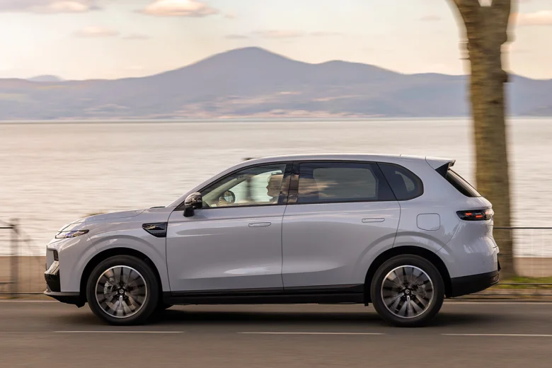 Más adelante se lanzará también el modelo C10, otro SUV pero del segmento D. - ss