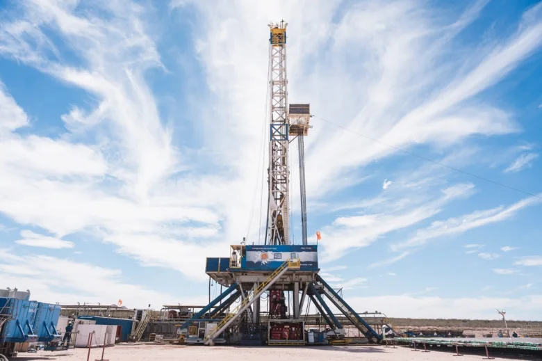 El desarrollo de Argentina LNG forma parte de una estrategia integral impulsada por YPF para monetizar los recursos de Vaca Muerta . - (YPF)