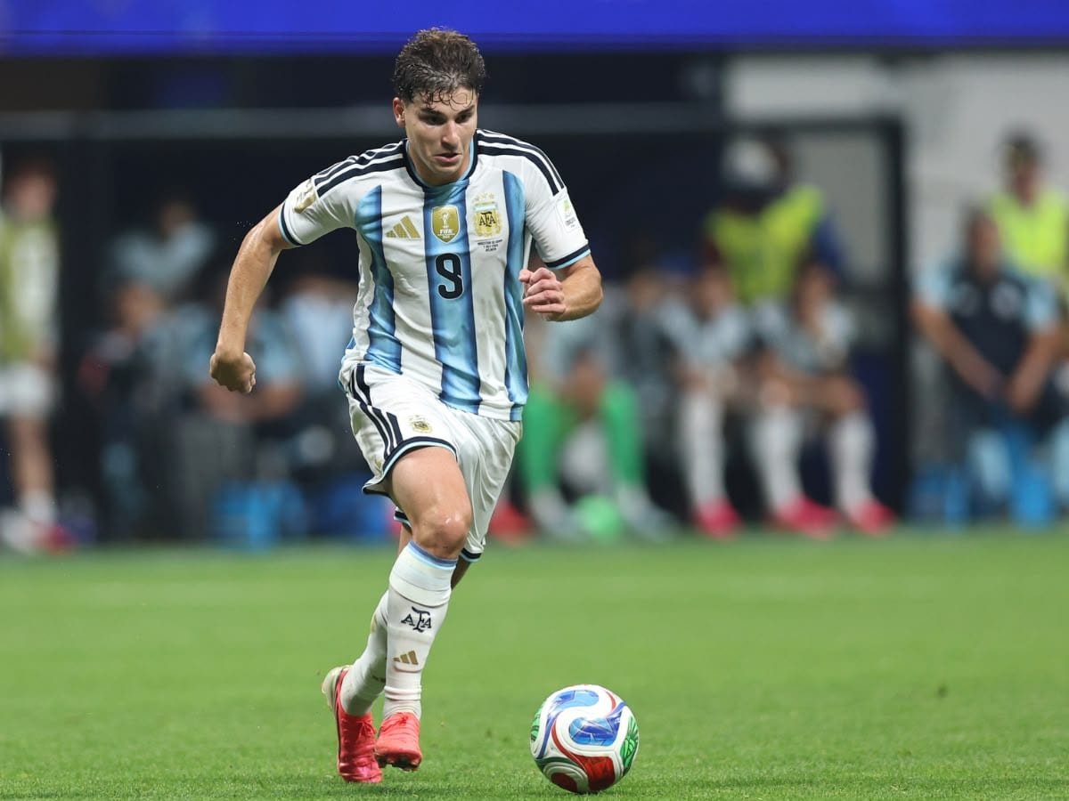 Barcelona rompe el mercado: pidió un crédito de 210 millones para ir por Julián Álvarez - VAVEL Argentina