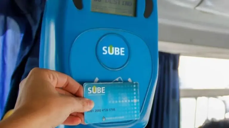 El trámite con la SUBE para pagar 55% menos en colectivos, subtes y trenes