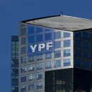 YPF dio un paso inédito y abrió sus acciones a millones de usuarios: cómo funciona